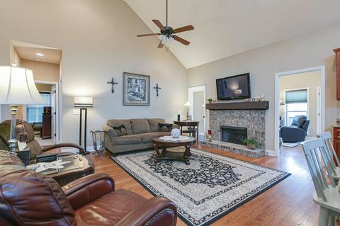 2062 Lequire Ln, Spring Hill, TN 37174 photo 12