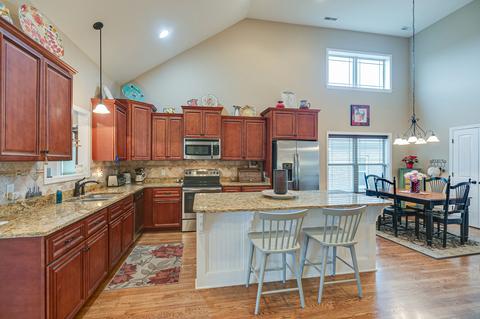 2062 Lequire Ln, Spring Hill, TN 37174 photo 9
