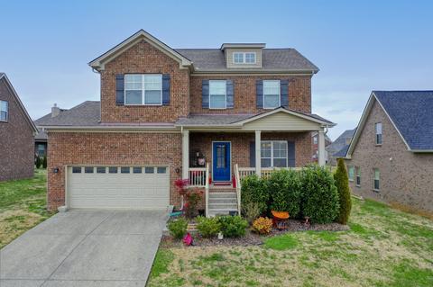 3032 Honeysuckle Dr, Spring Hill, TN 37174 photo 1