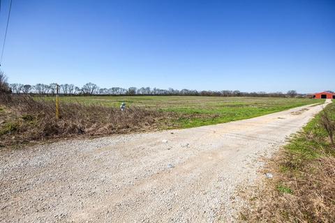 825 Beechcroft Rd, Spring Hill, TN 37174 photo 6