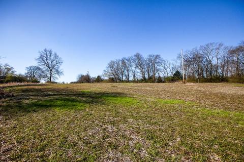 825 Beechcroft Rd, Spring Hill, TN 37174 photo 9