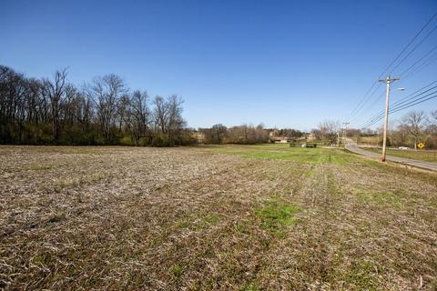 825 Beechcroft Rd, Spring Hill, TN 37174 photo 3