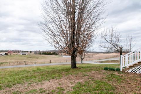 408 Log Wall Rd, Dickson, TN 37055 photo 3