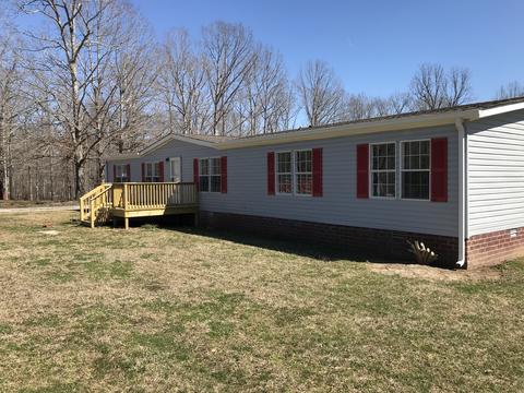 2388 Grays Bend Rd, Centerville, TN 37033 photo 4