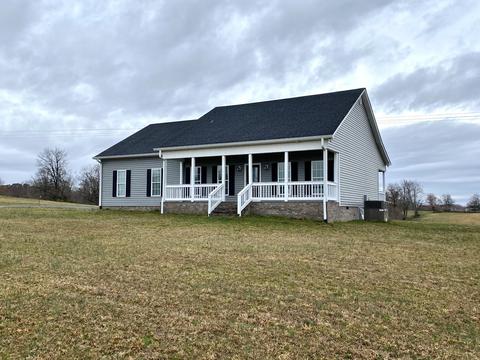 601 Womack Rd, Bethpage, TN 37022 photo 2