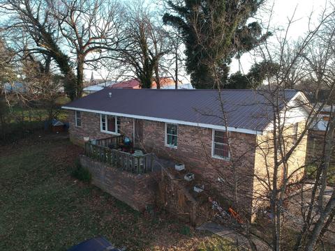 205 4th St, Decherd, TN 37324 photo 2