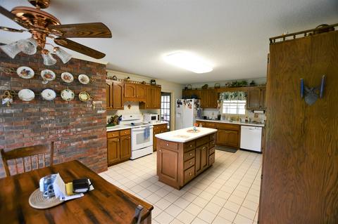725 Carter Rd, Decherd, TN 37324 photo 13