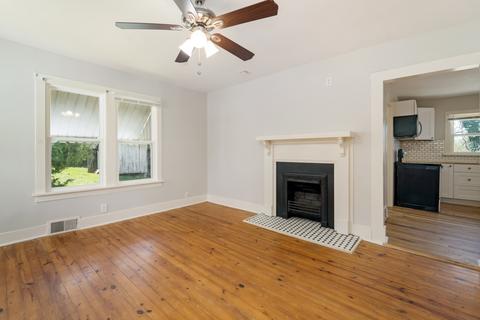 105 Walnut St N, Springfield, TN 37172 photo 7