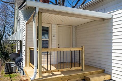 105 Walnut St N, Springfield, TN 37172 photo 3
