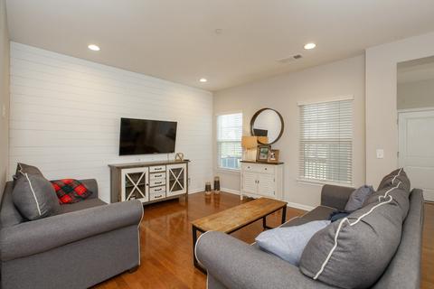 649 Streamside Ln, Franklin, TN 37064 photo 9