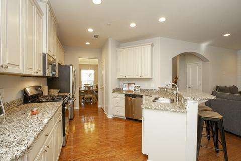 649 Streamside Ln, Franklin, TN 37064 photo 3