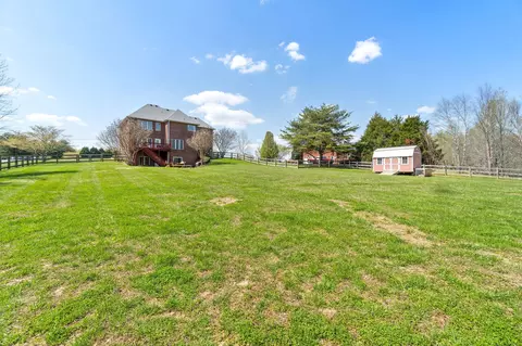 1185 Loop Dr, Pleasant View, TN 37146 photo 33