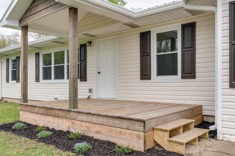 70 Main St, Ethridge, TN 38456 photo 1