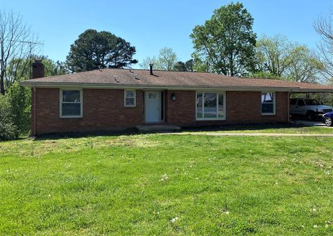 201 S Sequoia Dr, Springfield, TN 37172 photo 1