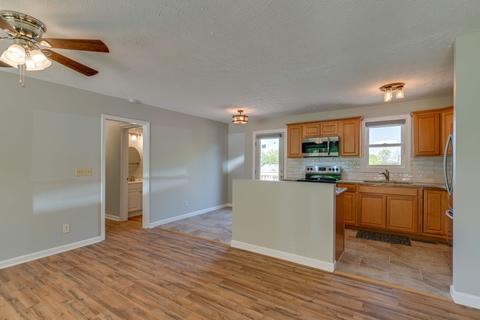 2500 17th Ave E, Springfield, TN 37172 photo 4