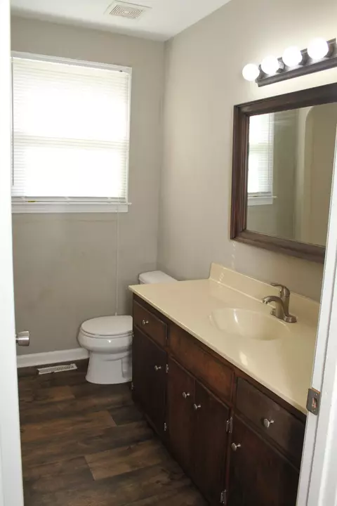 302 E Hillcrest Dr, Springfield, TN 37172 photo 6
