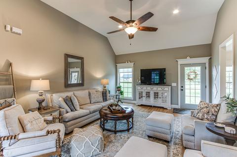 325 Bryant Ln, Normandy, TN 37360 photo 8