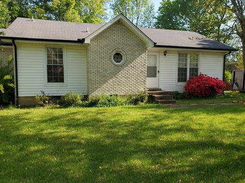 144 Batey Cir, Dickson, TN 37055 photo 2