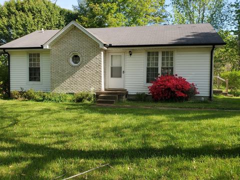 144 Batey Cir, Dickson, TN 37055 photo 1
