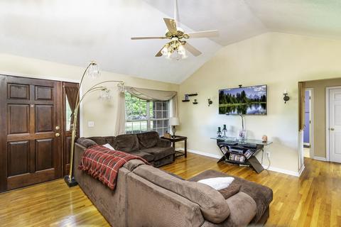 57 Balee Dr, Ethridge, TN 38456 photo 4