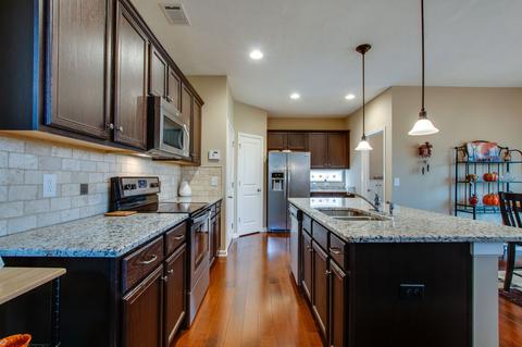 1637 Robindale Dr, Hermitage, TN 37076 photo 9