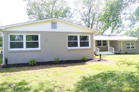 124 E Main St, Loretto, TN 38469 photo 3