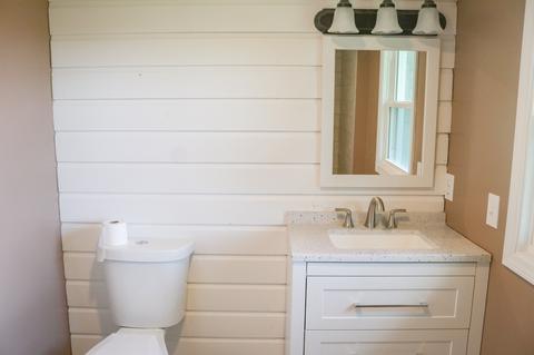 124 E Main St, Loretto, TN 38469 photo 6