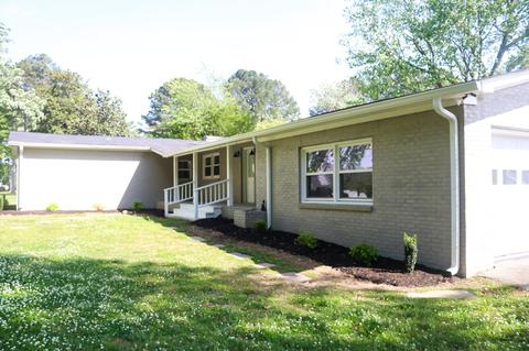 124 E Main St, Loretto, TN 38469 photo 2
