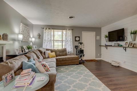 2108 Wolfe Rd, White Bluff, TN 37187 photo 5
