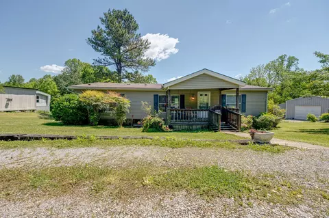 938 Pack Rd, White Bluff, TN 37187 photo 3