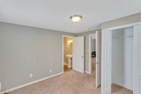 427 E State St, Murfreesboro, TN 37130 photo 3