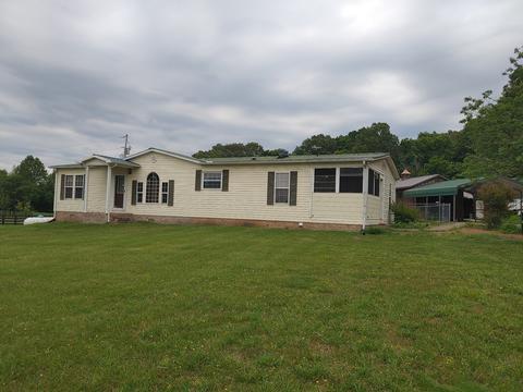 6131 Williams Cir, Cunningham, TN 37052 photo 1