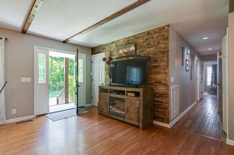 643 Vaughans Gap Rd, Spring Hill, TN 37174 photo 2