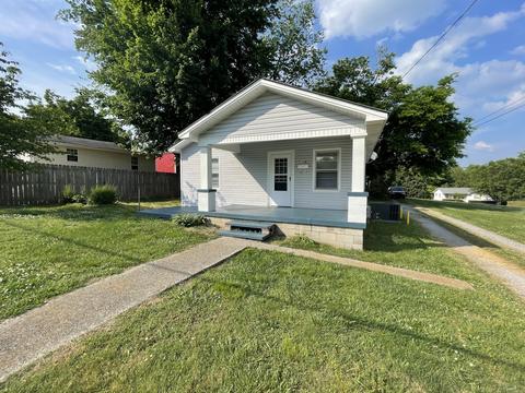 103 E Hunt St, Dickson, TN 37055 photo 4