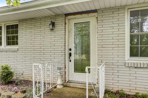 608 Pond Rd, Dickson, TN 37055 photo 1