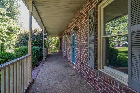 860 Benjamin Dr E, Franklin, TN 37067 photo 3