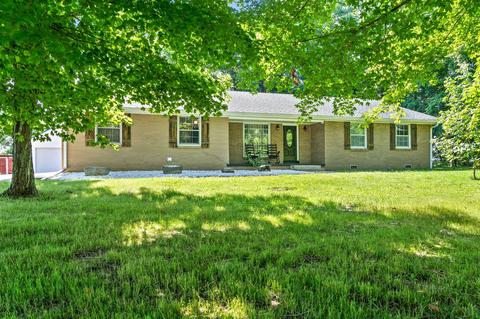 3585 Highway 48, Cunningham, TN 37052 photo 1