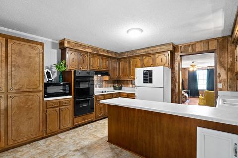3585 Highway 48, Cunningham, TN 37052 photo 17
