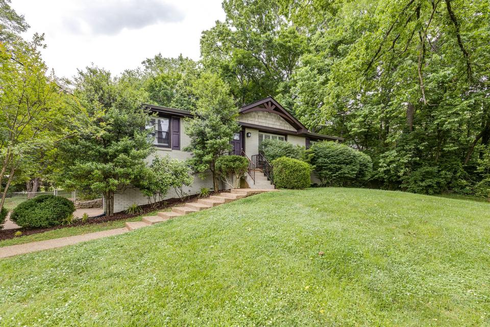 5150 Edmondson Pike, Nashville, TN 37211 1 photo MLS 2259154 Movoto