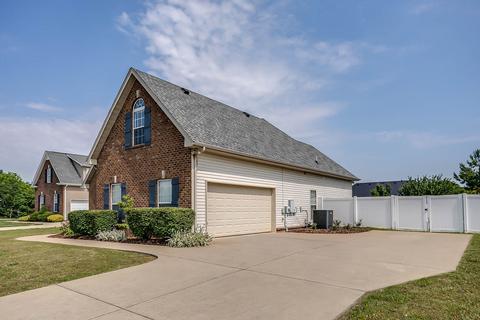 1715 Splash Pl, Murfreesboro, TN 37130 photo 4