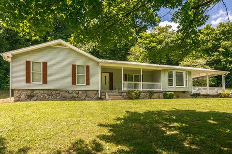 791 Rogues Fork Rd, Bethpage, TN 37022 photo 2
