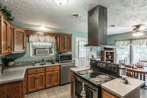 791 Rogues Fork Rd, Bethpage, TN 37022 photo 18
