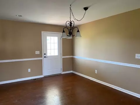 155 Raspberry Dr, Winchester, TN 37398 photo 6