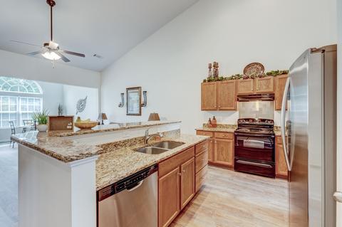 1049 Countess Ln, Spring Hill, TN 37174 photo 9