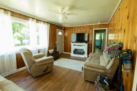 817 Blue Rd, Dickson, TN 37055 photo 9