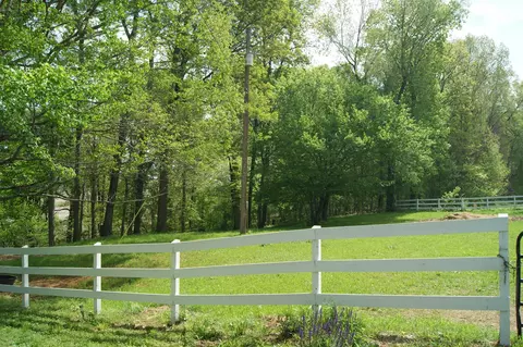 610 Joyce Ln, Springfield, TN 37172 photo 16