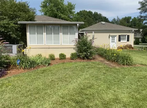 2010 Windsor St, Murfreesboro, TN 37130 photo 5