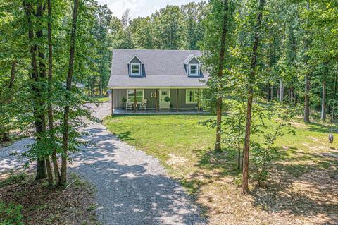1083 Singleton Rd, Dickson, TN 37055 photo 1