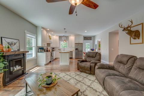 1083 Singleton Rd, Dickson, TN 37055 photo 4