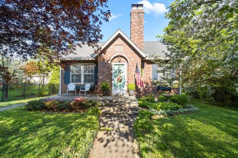 327 N Oak St, Springfield, TN 37172 photo 2